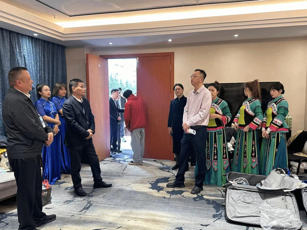 黔韵悠扬 乐润匠心——贵州省民族管弦乐团专场音乐会走进买球体育官方网站